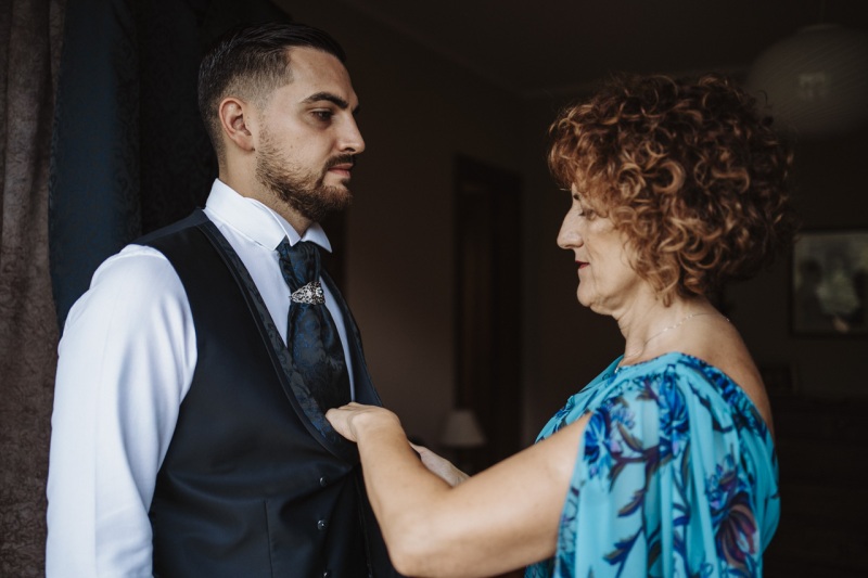 Crazy-Mountain-Wedding-in-Lago-Meugliano-Torino-Elena-Francesco-009