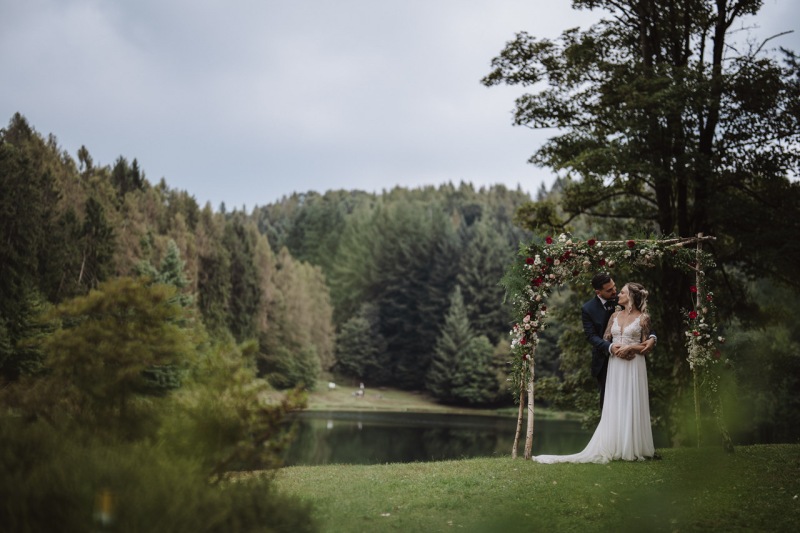 Crazy-Mountain-Wedding-in-Lago-Meugliano-Torino-Elena-Francesco-097