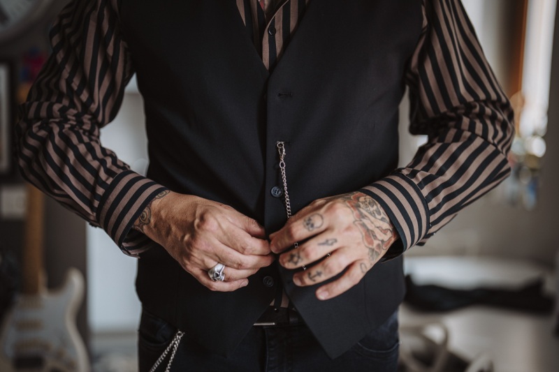 Rock-Dark-Alternative-Wedding-Milano-Groppello-dAdda-Eleonora-Andrea-017