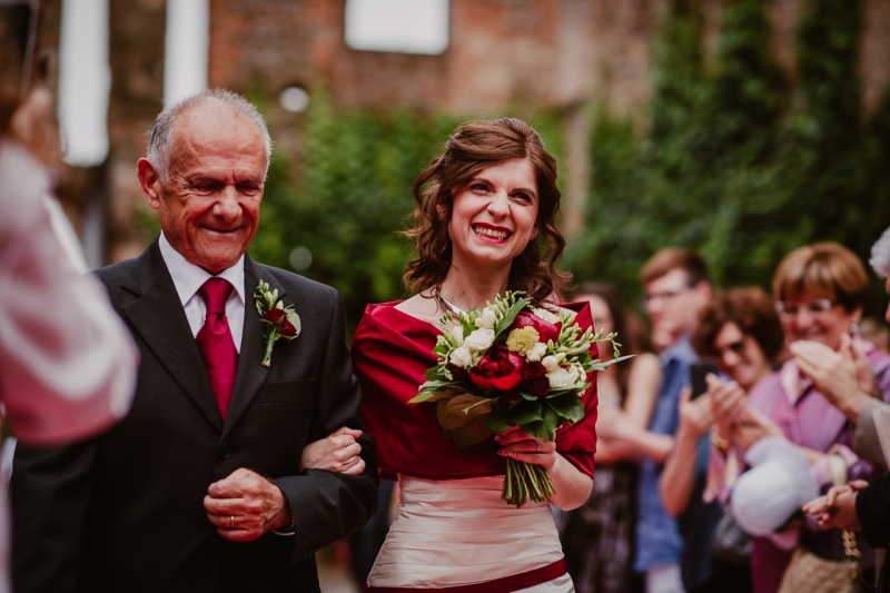 Red-Wedding-Bergamo-Castello-di-Cavernago-Emanuela-Diego-018
