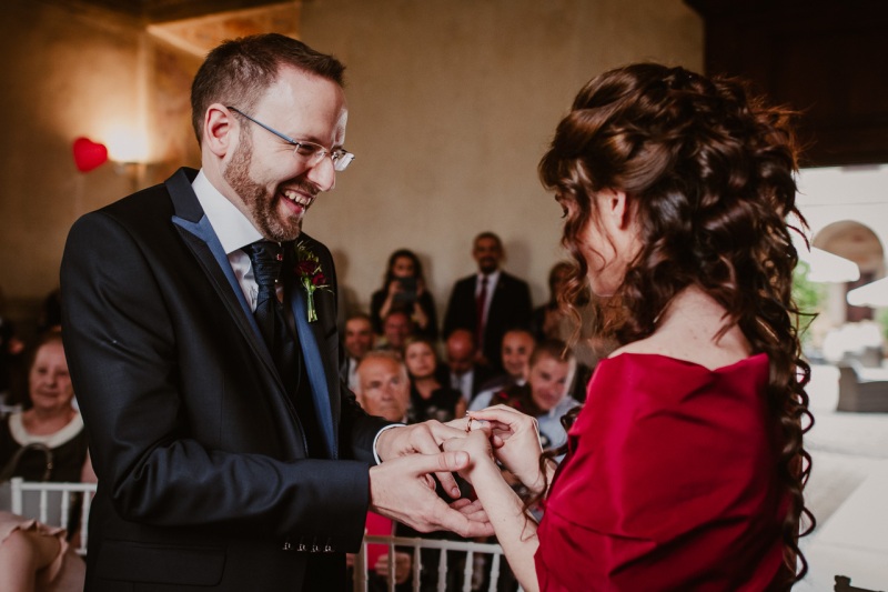 Red-Wedding-Bergamo-Castello-di-Cavernago-Emanuela-Diego-024
