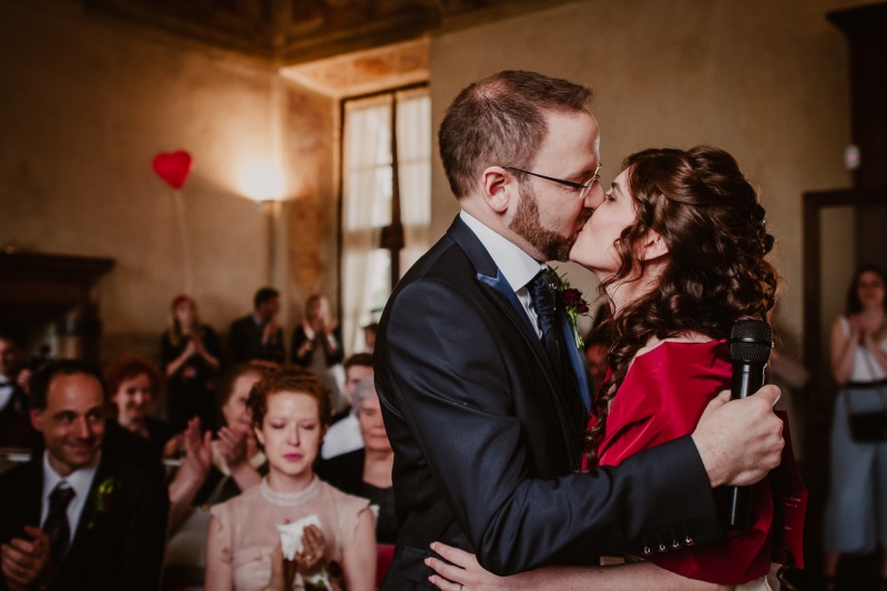 Red-Wedding-Bergamo-Castello-di-Cavernago-Emanuela-Diego-026