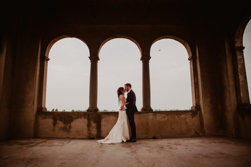 Red-Wedding-Bergamo-Castello-di-Cavernago-Emanuela-Diego-036
