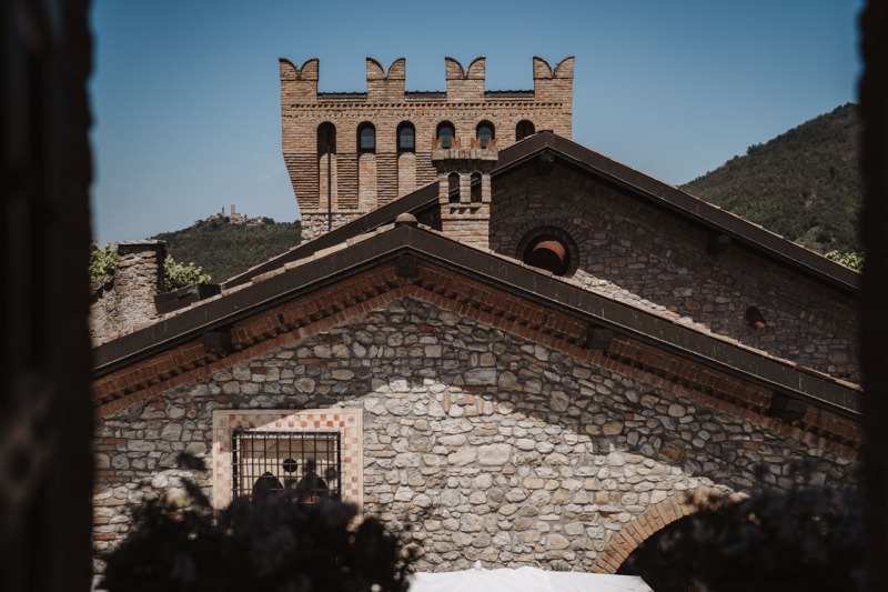 Elegant-Intimate-Wedding-Pavia-Rocca-di-Montalfeo-Nadine-Mauro-001