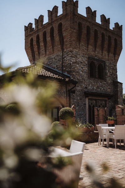 Elegant-Intimate-Wedding-Pavia-Rocca-di-Montalfeo-Nadine-Mauro-005