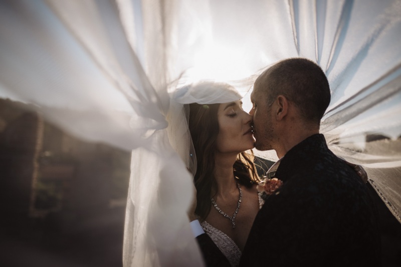 Elegant-Intimate-Wedding-Pavia-Rocca-di-Montalfeo-Nadine-Mauro-086