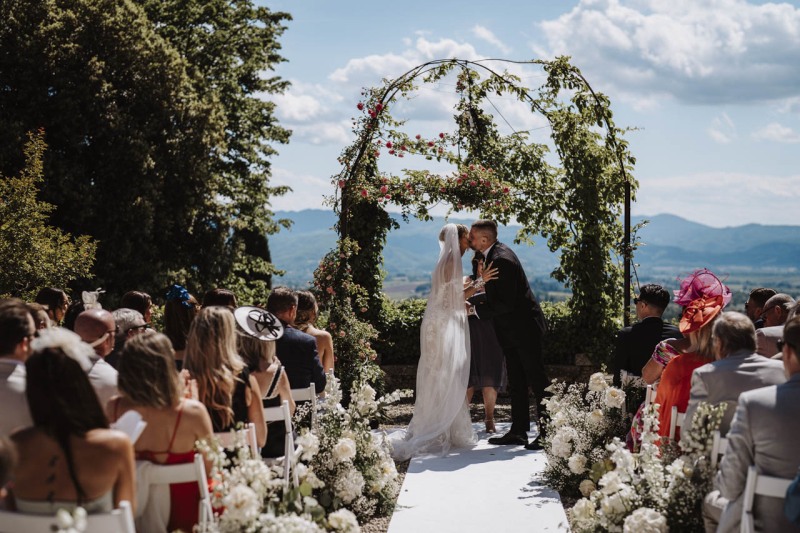 Elegant-Intimate-Destination-Wedding-Tuscany-Borgo-San-Lorenzo-Villa-di-Striano-ShonaScott-086