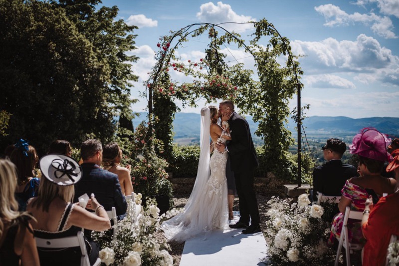 Elegant-Intimate-Destination-Wedding-Tuscany-Borgo-San-Lorenzo-Villa-di-Striano-ShonaScott-089