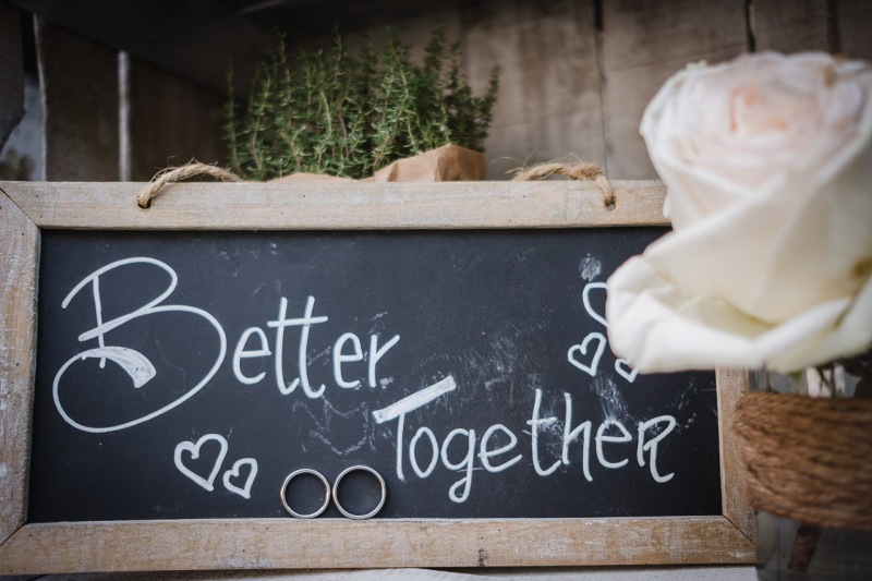 Shabby-Chic-Wedding-Bergamo-Cascina-Fiorita-Tatiana-Alessandro-043